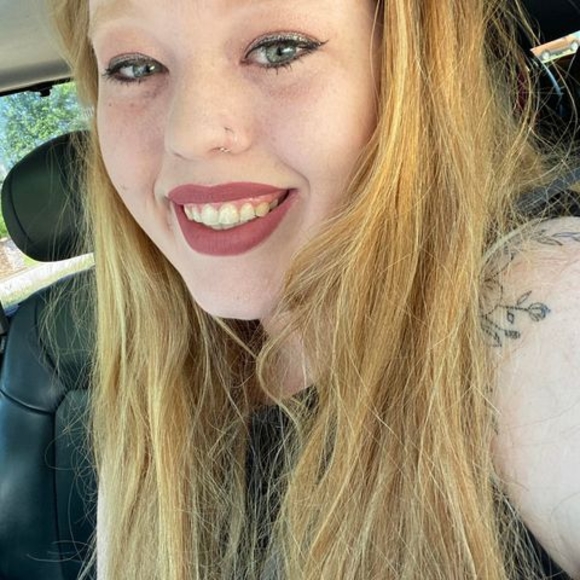 Meet your Posher, Klarissa - Picture 1 of 1